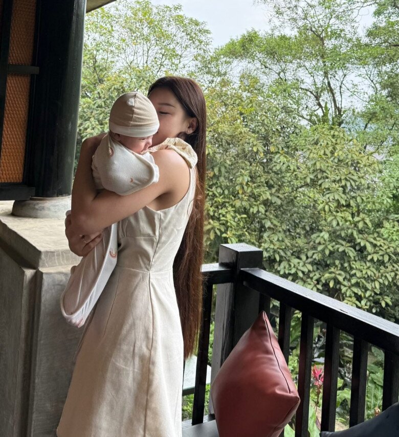 Sự kỷ luật, yêu bản thân của hot girl 9X truyền cảm hứng cho nhiều chị em.