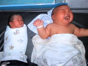 Bà bầu - Mẹ gen Z mê ăn món này khi mang bầu, em bé sinh ra có ngoại hình khiến bác sĩ ngỡ ngàng