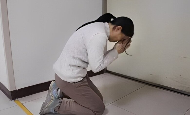 Mẹ chồng từng thờ ơ với cháu nội, nay rút hết tiền tiết kiệm đưa cho con dâu - Ảnh minh hoạ.