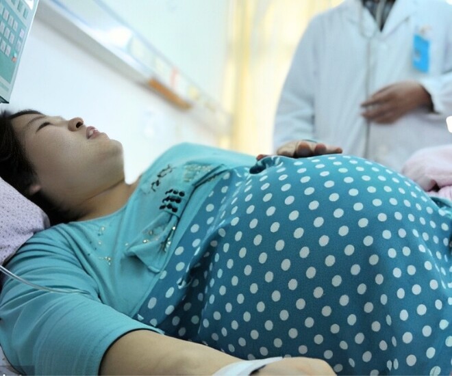 Sinh con 7 năm nhưng bụng sản phụ vẫn chưa xẹp xuống - Ảnh minh hoạ.