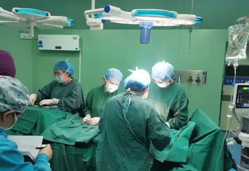 Thai phụ 23 tuổi qua đời thương tâm vì sai lầm tai hại của mẹ chồng, phản ứng của người chồng gây phẫn nộ - 2