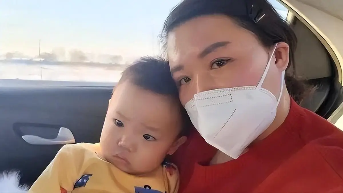 Vay 800 triệu làm IVF, đến ngày sinh con, ngoại hình của bé khiến bố mẹ chết lặng - 4