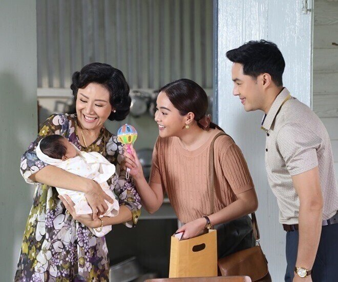 Cuối cùng, người chồng chọn đứng về phía vợ và chăm sóc tốt cho con nhỏ.