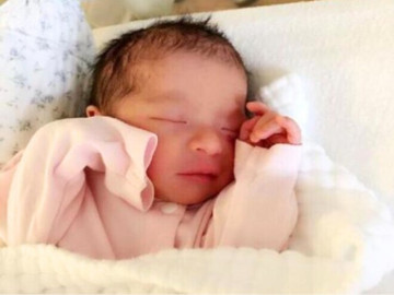 Em bé sinh ra có ngoại hình biến dạng, bác sĩ đưa ra lý do liên quan đến thói quen của chồng khi vợ mang bầu