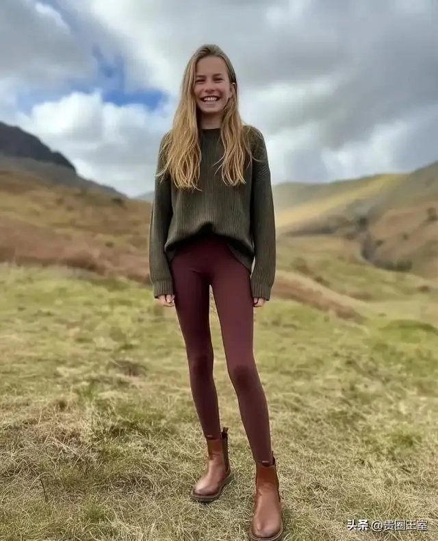 25 năm Hoàng gia Anh mới có tiểu công chúa đẹp tuyệt trần, ảnh mới nhất lên 10 tuổi được người dân khen nức nở - 5