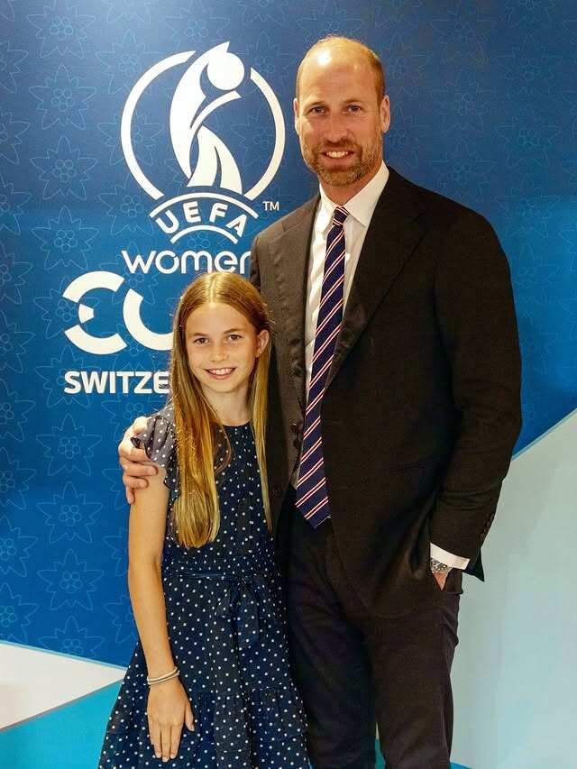 25 năm Hoàng gia Anh mới có tiểu công chúa đẹp tuyệt trần, ảnh mới nhất lên 10 tuổi được người dân khen nức nở - 15