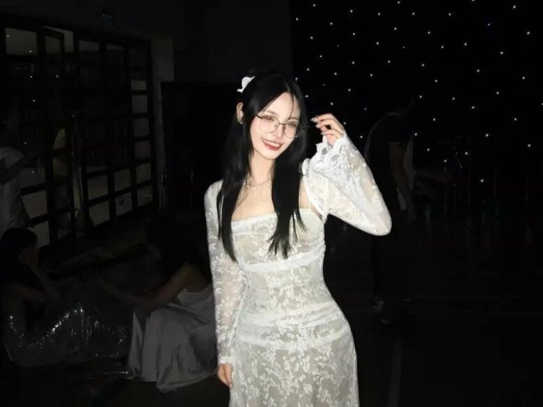 Bo năm nay 19 tuổi, có ngoại hình xinh đẹp