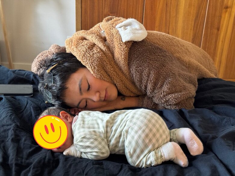 Ở tuổi 53, cô Văn Thùy Dương từng nằm ổ giúp con gái Tô Sa ở nước ngoài chăm sóc cháu ngoại nên nhớ Cơm Canh, về Việt Nam thì nhớ con gái và cháu ngoại.