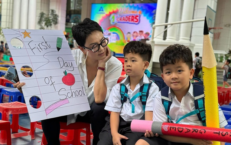 Bà mẹ cho các con theo học trường công lập từ mẫu giáo và luôn đồng hành trong hành trình giáo dục Cơm Canh nên người.