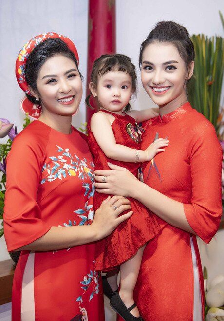 amp;#34;Con gáiamp;#34; Hoa hậu Ngọc Hân càng lớn càng xinh, chân dài hệt mẹ 1m79, học trường quốc tế 100 triệu/năm - 4
