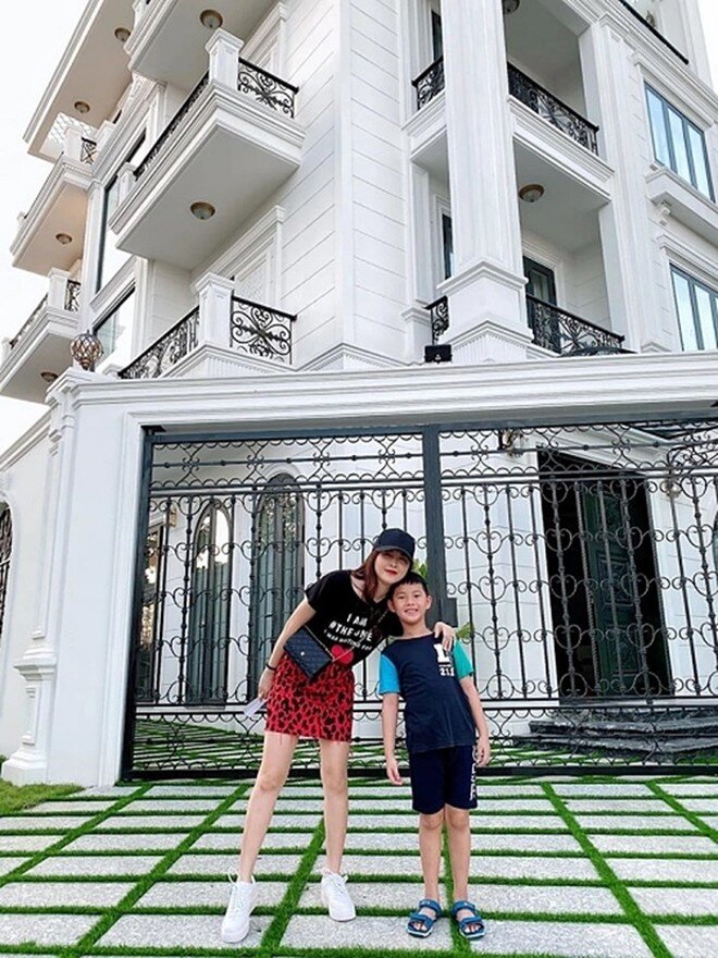 Đại gia TP.HCM amp;#34;nhặtamp;#34; được con trai ở rừng đem về nuôi, đặt tên cho bé theo họ Nguyễn của bố vừa hay vừa ý nghĩa - 5