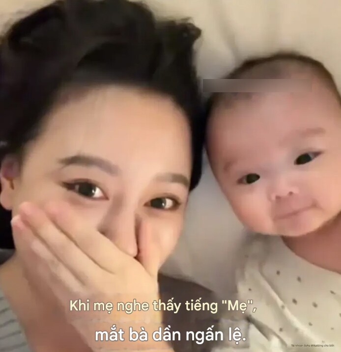 Dạy con 3 tháng tuổi gọi amp;#34;Mẹamp;#34;, người mẹ rơi nước mắt vì không ngờ bé lại nói được những từ này - 3