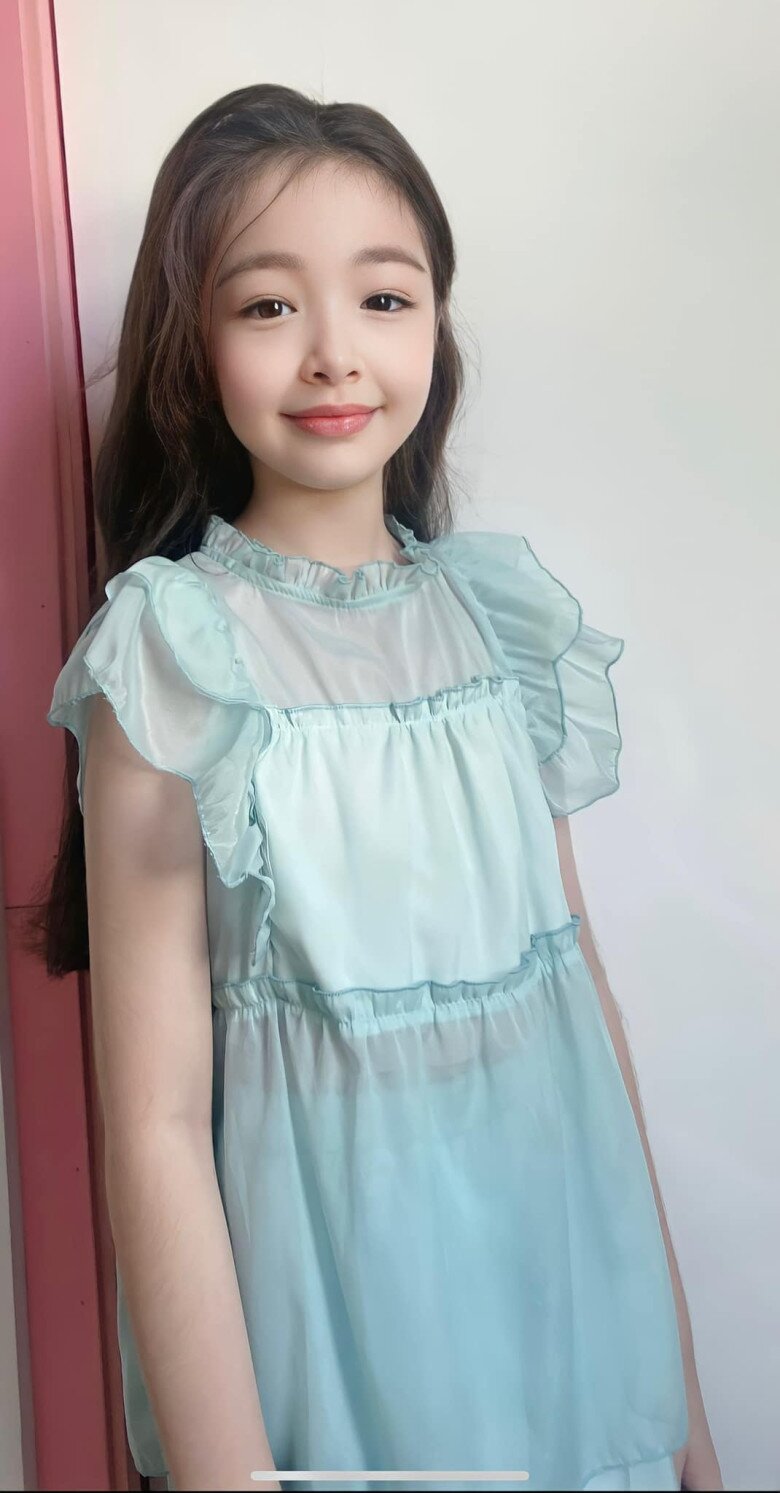 Được biết hiện tại bé Mộc Trà đã cao trên 1m7, đang theo học trường quốc tế tại Việt Nam.