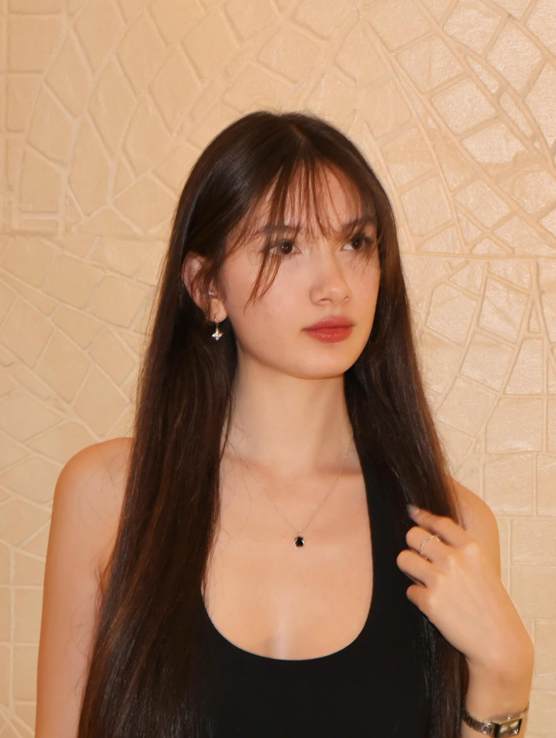 Vì là em út trong nhà nên Thanh Giang được hai anh trai Văn Lâm và Văn Mạnh cưng chiều.