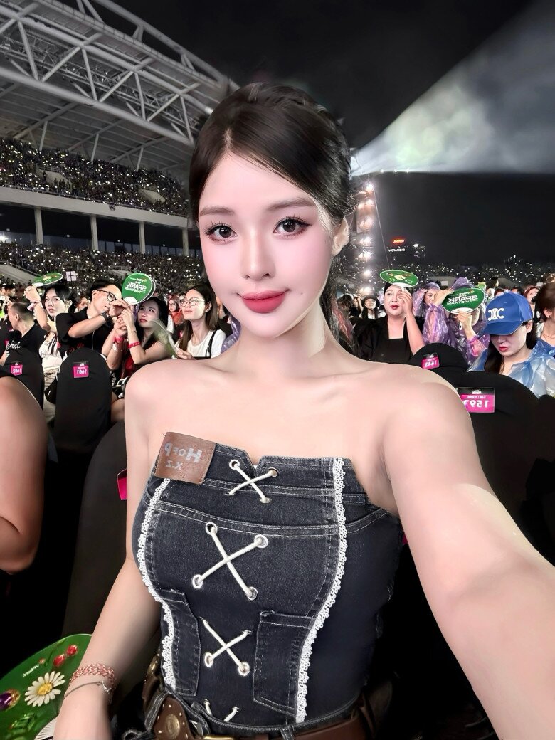 Hotgirl 2001 hai năm sinh 2 con vẫn đẹp ngọt ngào, nam diễn viên phim giờ vàng VTV vội xin amp;#34;Không đẻ nữa đâu nhéamp;#34; - 11