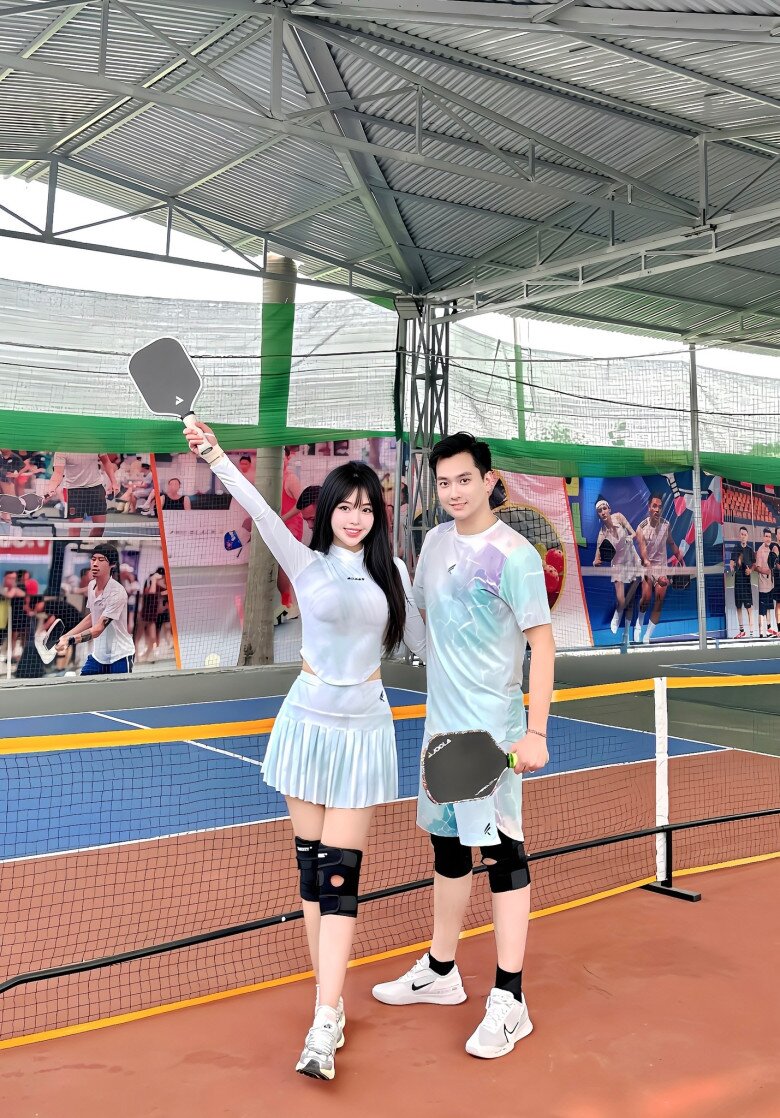 Hotgirl 2001 hai năm sinh 2 con vẫn đẹp ngọt ngào, nam diễn viên phim giờ vàng VTV vội xin amp;#34;Không đẻ nữa đâu nhéamp;#34; - 7