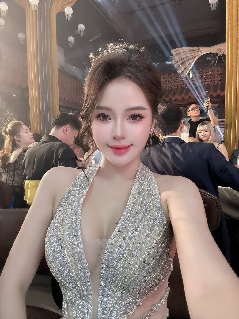 Nhan sắc hiện tại của mẹ bỉm.