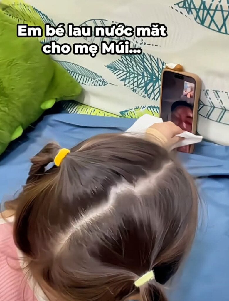 Hotgirl Huế Múi Xù một mình sang Mỹ đón con thứ hai, khóc nức nở khi phải xa bé Mật Ong 1 năm - 5