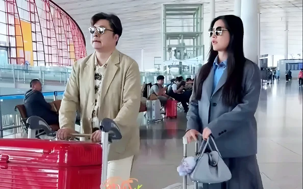 amp;#34;Mẹ đơn thân có 70 căn nhàamp;#34; làm tiệc cho con gái 16 tuổi, đứa trẻ mặc đồ hiệu, đi Maybach 22 tỷ, vào bên trong nhà thì câm nín - 6