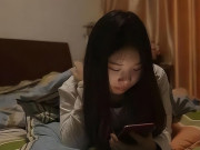 Yêu con - Tài khoản bị trừ 200 triệu đồng, mẹ vô tình phát hiện "bí mật" của con gái 13 tuổi, lập tức báo cảnh sát