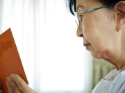 Yêu con - Bỏ 10 tỷ mua nhà cho con, tới lúc tôi mắc bệnh con lại lắc đầu: Cha mẹ thông minh nên chia tài sản thế này!