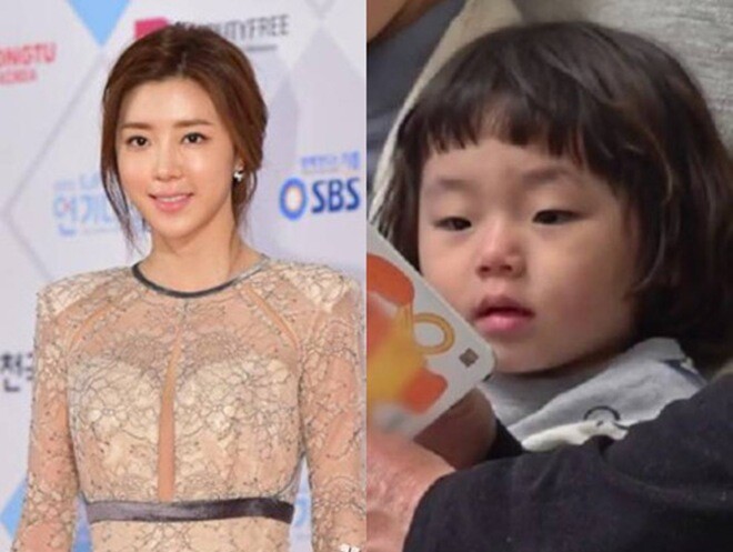 Gương mặt đáng yêu của cậu nhóc được cho là rất giống mẹ.