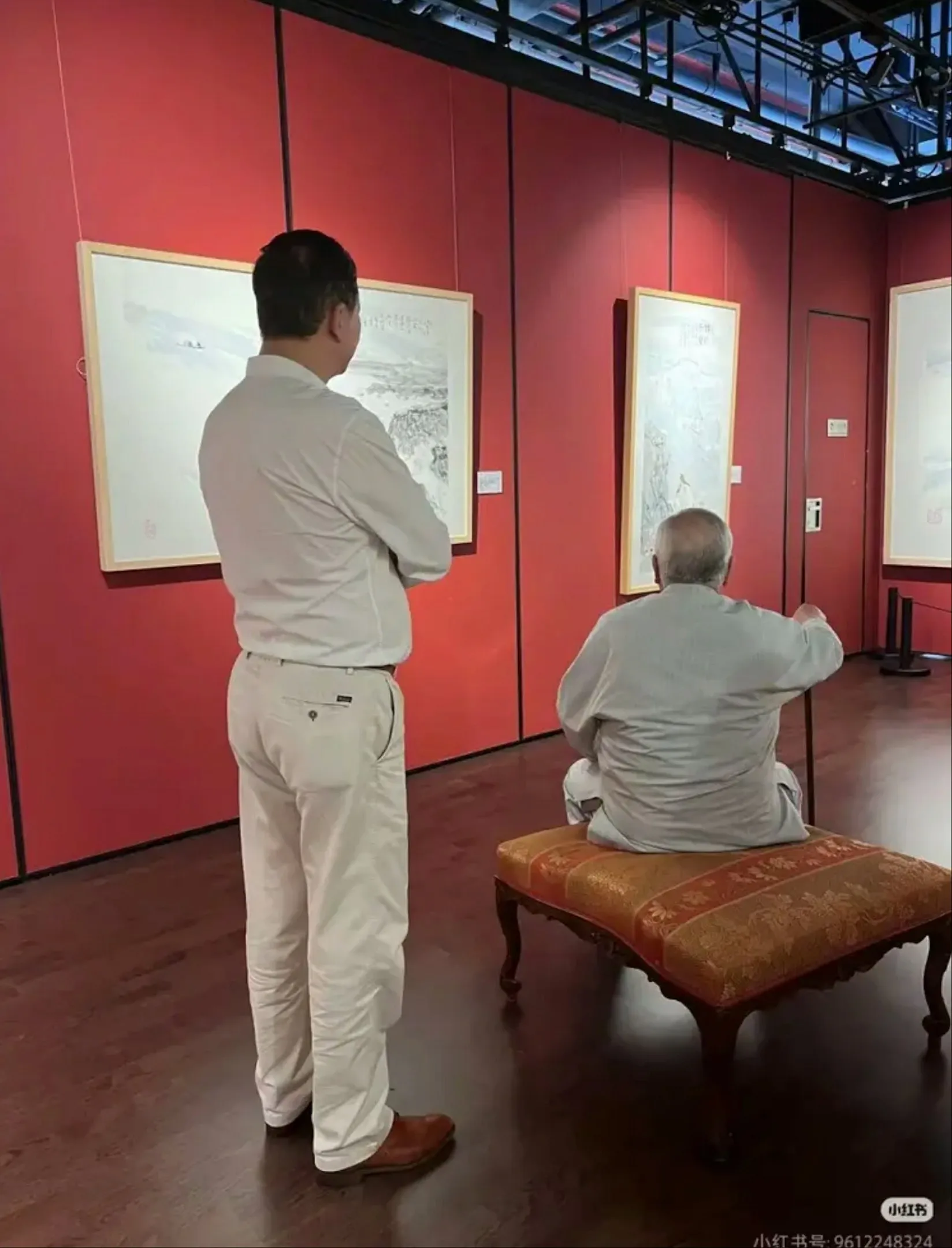 Bạn thân của Phạm Tăng nhanh chóng chia sẻ bức ảnh cho thấy chyện Hiểu Huệ nói cha mất tích là sai.