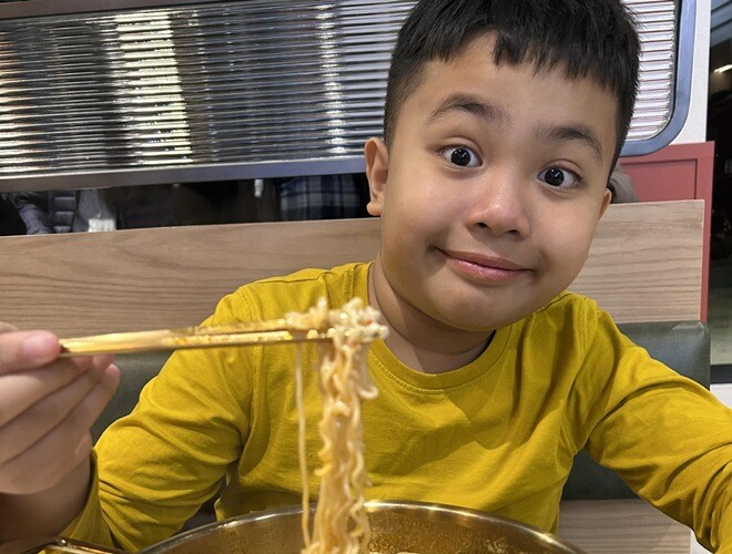 Bé Happy - con trai của Ái Châu và Huỳnh Đông hiện đang sinh sống tại nước ngoài.