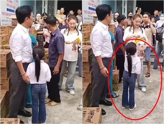 Gia đình Nhã Phương Trường Giang và bé Destiny đều ăn mặc giản dị đi làm từ thiện ở Tam Kỳ.