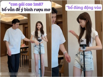 Bố làm vệ sĩ đứng canh vì con gái quá xinh đẹp mặc áo ngắn cũn livestream, ai cũng chỉ thắc mắc một điều