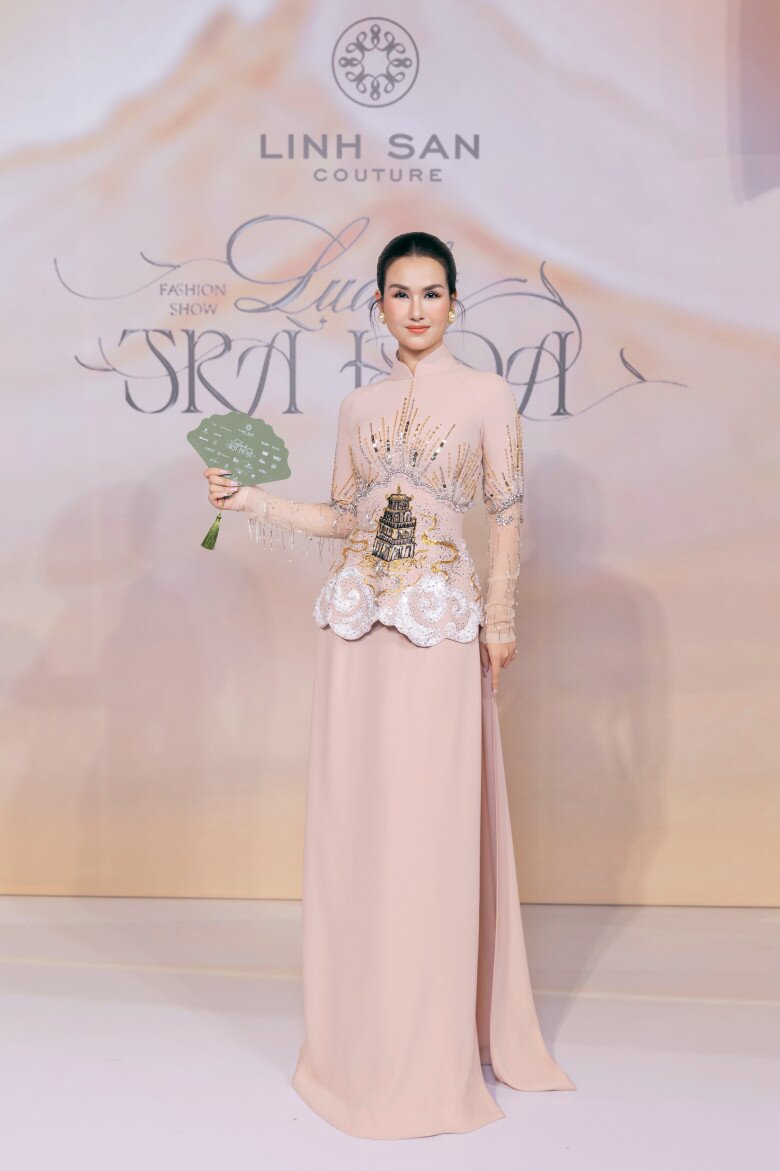 Ca sĩ Võ Hạ Trâm