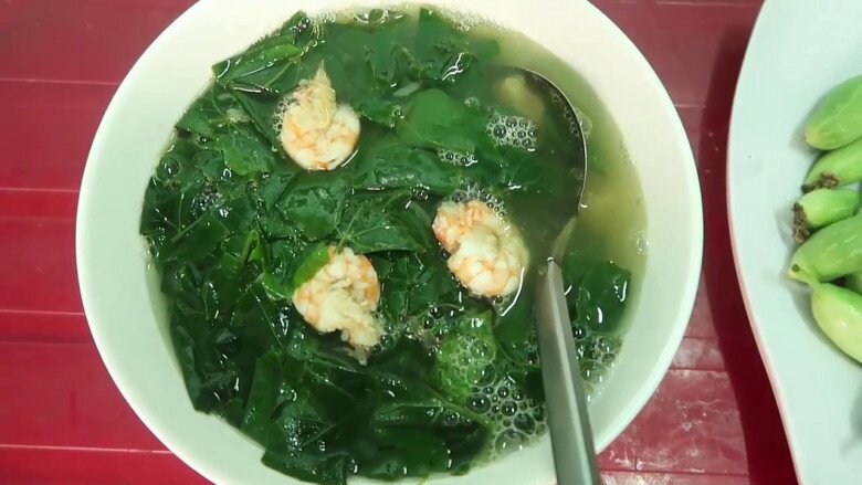 Phần rau có thể dùng làm nấu canh ăn cực mát.