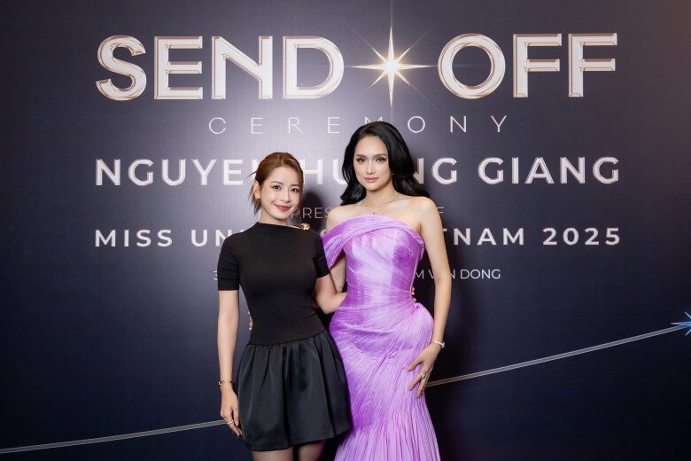 Chi Pu đến chúc mừng Hương Giang.