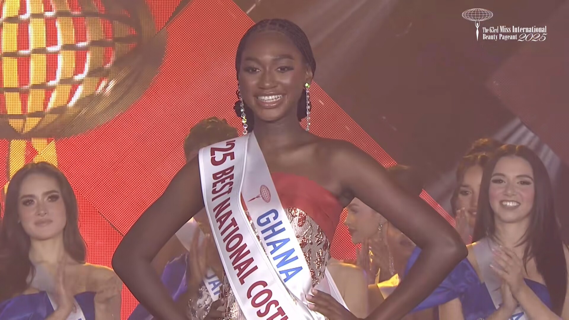 Best National Costume năm nay gọi tên Ghana