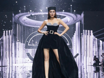 Thanh Hằng làm vedette, dàn Hoa hậu so kè nhan sắc bất phân thắng bại trên thảm đỏ