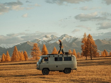 Khách Việt đi ngắm thu ở Mông Cổ: Ngày say xe dữ dội, đêm canh củi đốt lò