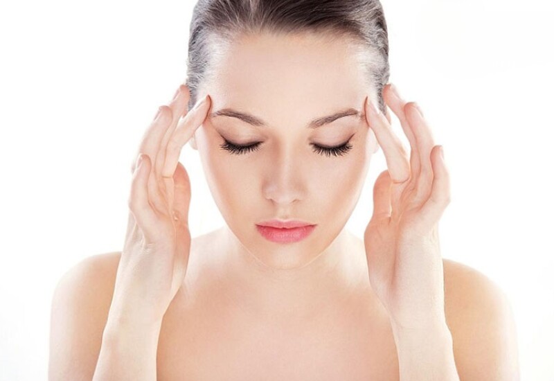 Thái dương: Nơi tập trung nhiều mạch máu và dây thần kinh quan trọng, trong đó có động mạch não giữa. Khi bị tác động mạnh, như hôn hay cắn quá đà, vùng này dễ bị tổn thương.