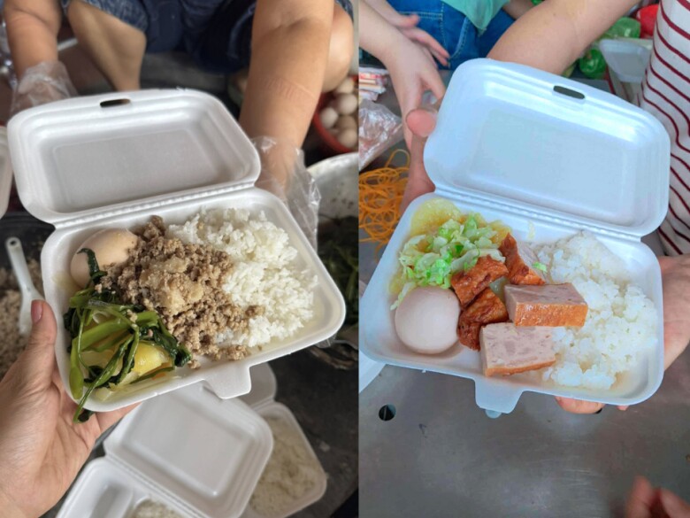 Những phần cơm được chị Hoa và các chị em trong khu xóm chuẩn bị cho bà con vùng lũ lụt.