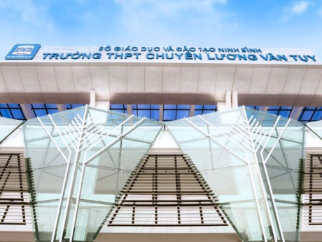 3 trường chuyên đào tạo toàn "học bá" ở Ninh Bình: Có trường được đầu tư đến 400 tỷ, tỉ lệ chọi "cực gắt"