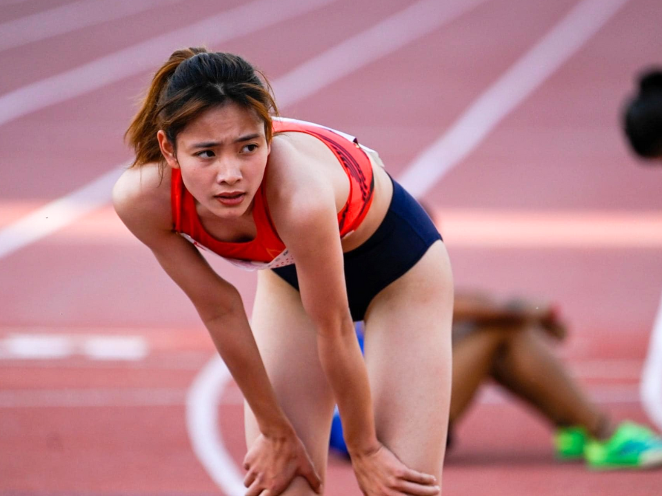 Bước vào môi trường nghiêm ngặt, Linh sớm hiểu rằng tài năng chỉ là điểm khởi đầu mà để đạt thành tích cao phải đổi lại là cường độ tập luyện liên tục, những áp lực về thành tích của ngày hôm nay phải tốt hơn hôm qua, đó mới là sự tiến bộ.