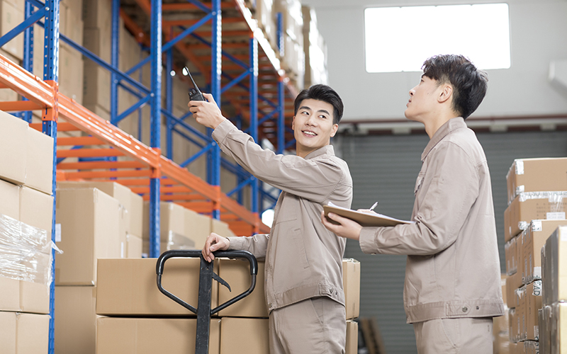 Ngành Quản lý công nghiệp phù hợp với những bạn trẻ có tư duy logic, yêu thích kỹ thuật nhưng vẫn muốn gắn bó với môi trường quản trị và sản xuất.