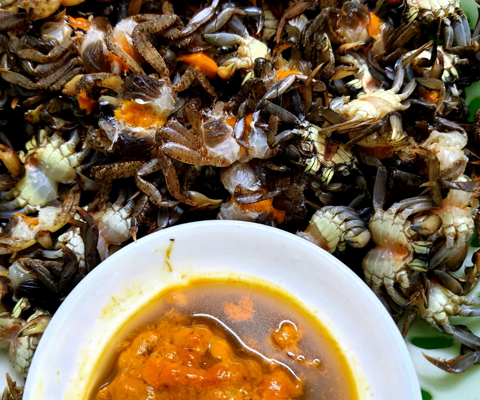 Nhờ hương vị độc đáo, thịt chắc và ngọt nên giá con rạm khá đắt đỏ, dao động từ 150.000 – 200.000 đồng/kg.