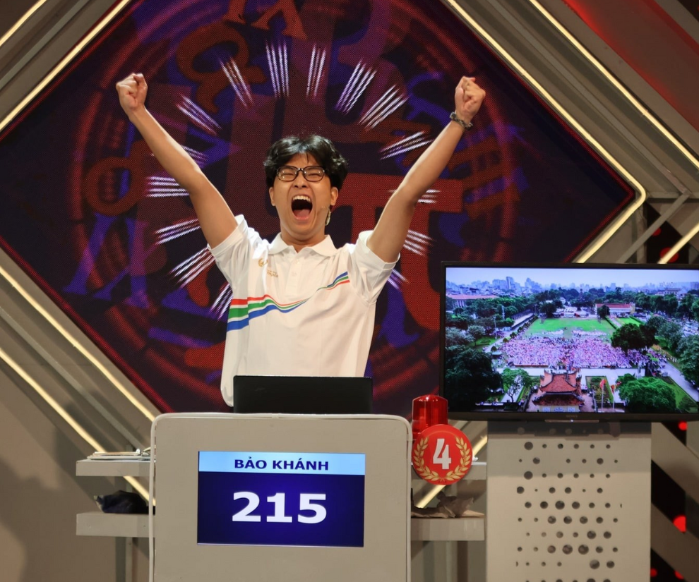 Bảo Khánh là Quán quân Đường lên đỉnh Olympia 2025, đánh dấu cột mốc mới trong hành trình phát triển 40 năm của nhà trường.