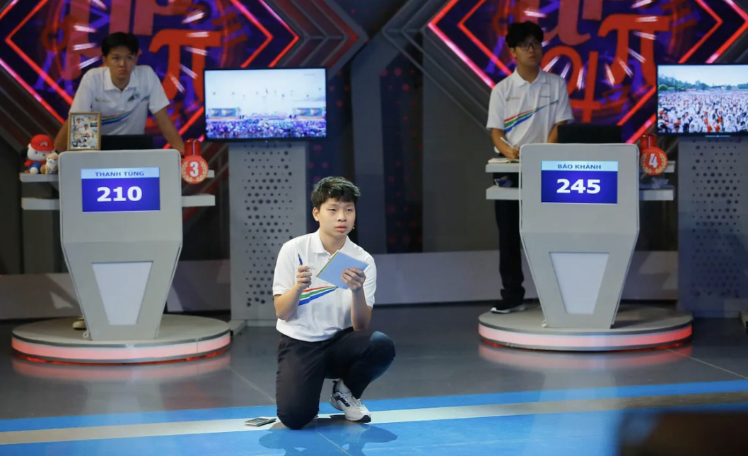 Lê Quang Duy Khoa - thí sinh góp mặt trong trận Chung kết Đường lên đỉnh Olympia 2025, nam sinh cán đích với vị trí Quý quân.