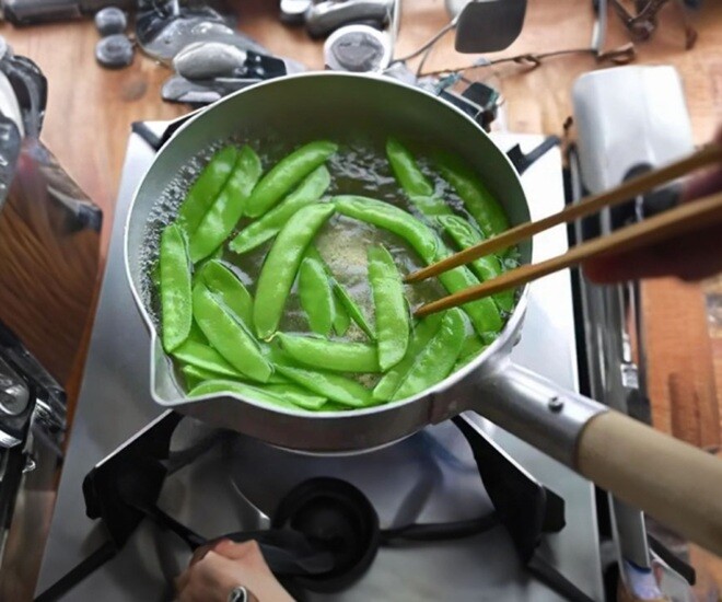 Với nhiều loại rau nếu chần sẽ làm hao hụt dinh dưỡng, mà không giúp ích nhiều trong việc hạn chế tồn dư hóa chất. Ảnh minh họa. 