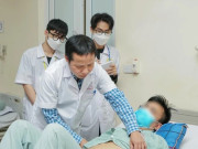 Sức khỏe - 15 năm bị “chân voi” và đi tiểu có vấn đề, chàng trai 19 tuổi xúc động: “Cuộc đời tôi sẽ bước sang trang mới”