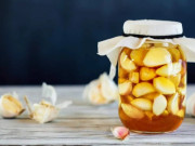 Sức khỏe - Loại gia vị nào được coi là kháng sinh tự nhiên, ăn sống hay nấu chín đều tốt cho sức khỏe?