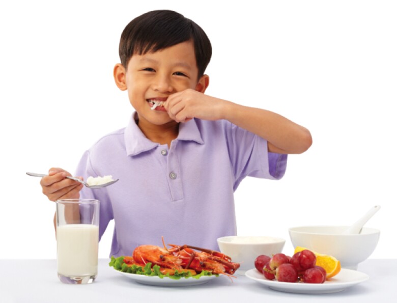 Bổ sung dinh dưỡng đầy đủ, đa dạng và phù hợp lứa tuổi là nền tảng giúp trẻ tăng miễn dịch hiệu quả. 