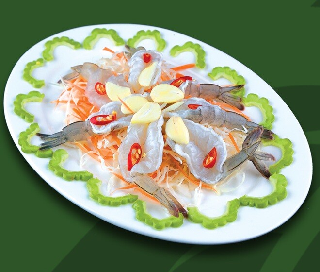 Các món ăn như gỏi tôm, gỏi cá tưởng bổ dưỡng nhưng lại rất nguy hiểm, gây hại cho sức khỏe. Ảnh minh họa. 