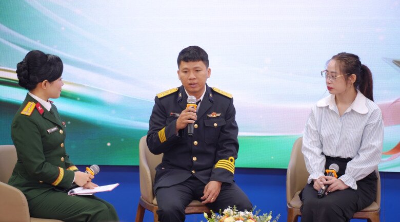 Câu chuyện của hai vợ chồng anh Hồng và chị Ngọc khiến nhiều người cảm động và khâm phục. 